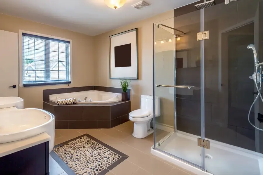 How Bathroom Remodeling Enhances Your Homes Functionality in Clearwater, FL